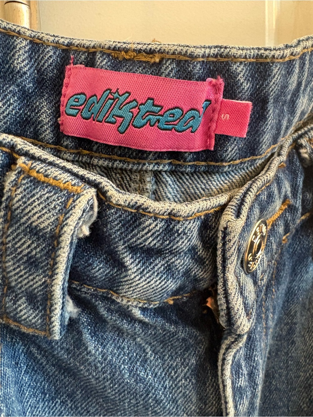 Edikted Size Small High Rise Carpenter Jeans - Picture 4 of 5